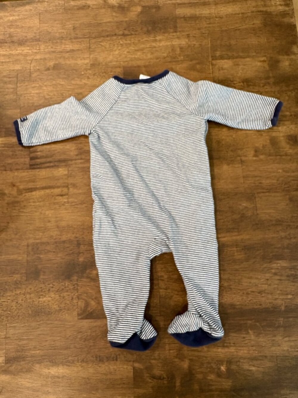 Navy and White sleeper, size 0-3 months - Picture 3 of 3